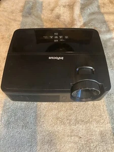 INFOCUS IN112 projector ,w.case,wires and controller - Picture 1 of 5