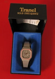 EDLE TRANEL SOLID STATE VINTAGE QUARZ DAMEN GRAU GRAU ROT AKZENT UHR NOS! - Bild 1 von 1