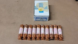 NOS Box Of 10 Gould Shawmut TR10R 10 Amp Time Delay Fuses 250v U5-RW - Picture 1 of 2