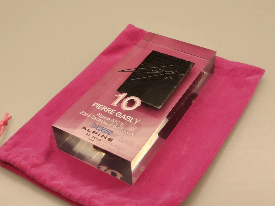 【Special Price!】P.Gasly 2023 Race Used Bodywork in Alpine Formula 1 A523 - Image 1 of 4