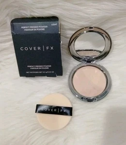 Cover FX Light Perfect gepresstes Pulver 9,5 g/0,33oz - Bild 1 von 5