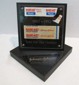 BAND-AID 1940-1992 ADHESIVE BANDAGES TROPHY AWARD DISPLAY JOHNSON & JOHNSON - Picture 1 of 3
