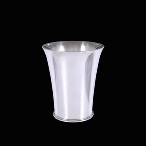 Georg Jensen. Sterling Silver Pyramid Vase #671B - Harald Nielsen - 1945-51 - Picture 1 of 2