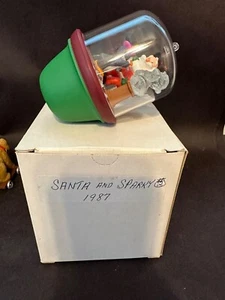 Hallmark Ornament 1987 Perfect Portrait Santa & Sparky Magic Motion - Picture 1 of 6