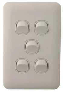 Slimline Wafer 5 Gang Light Switch Slim White Outlet 10 AMP Electrical - Bild 1 von 5