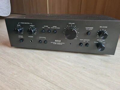 Amplificatore AKAI 2200 nero ottimo stato vintage - Immagine 1 di 4