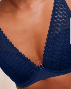 truimph aura spot light non paadded bra 32c - Picture 1 of 6