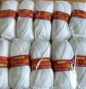 Hayfield Bonus Chunky - White - Picture 1 of 4