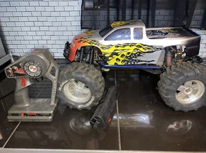 traxxas t maxx 3.3 - Picture 1 of 24