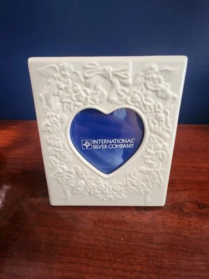 Marco de cerámica International Silver Co. foto de 3,5" X 5", 7,5" H X 6,5" X,5" W Foto 1 de 2