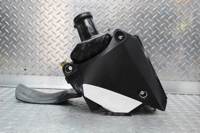 2004 Yamaha WR450F AIR BOX — 第 1/4 张图片