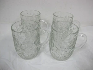 PRINCESS HOUSE MUGS (4) Poinsettia Fantasia CHRISTMAS HOLIDAY  - Picture 1 of 5