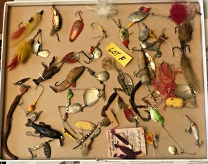 Assorted Lot of used fishing lures (LOT "F") - Picture 1 of 1
