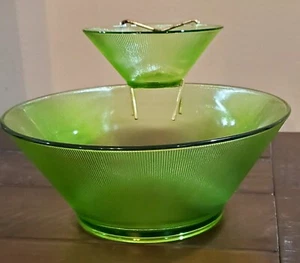 Vintage MCM Chip & Dip Bowls Fine Ribbed Glass 3 Pieces Pre-owned - Picture 1 of 7