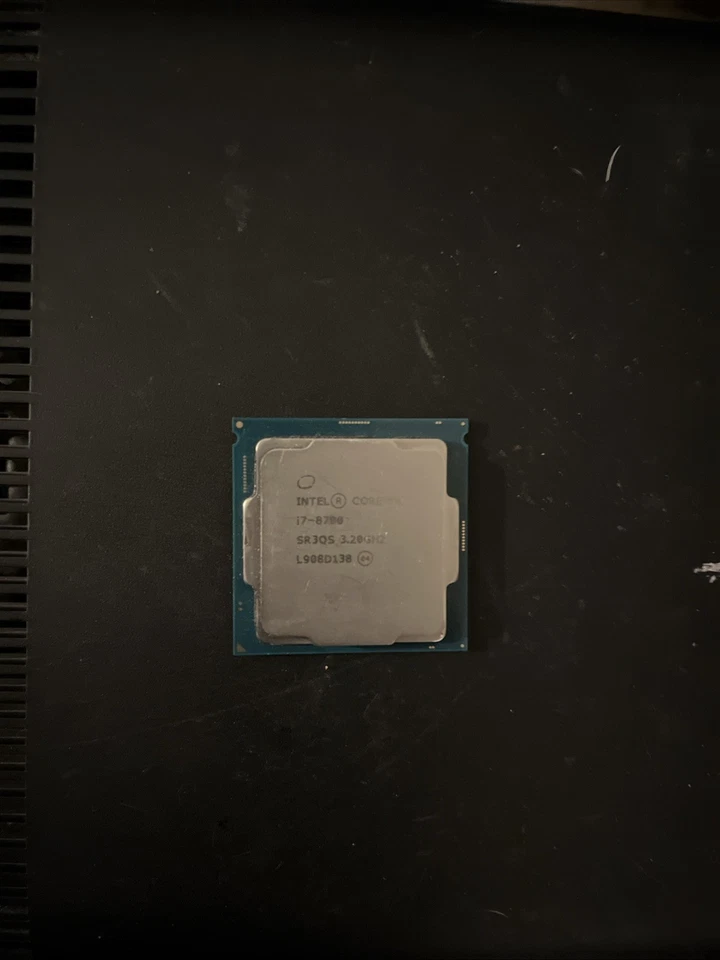 Procesador Intel Core i7-8700K (3,7 GHz, 6 núcleos, LGA 1151) - SR3QR Foto 1 de 1