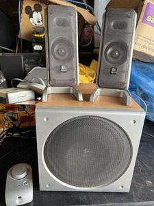 Logitech Z3 S-0085A Wood Grain Desktop Speakers w/ Wired Remote Sub Tested Works - Picture 1 of 12