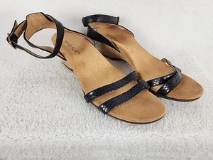 Sandalias de cuña Vionic Orlanda de cuero negro con correa en el tobillo y tiras talla EE. UU. 7 euros 37 - Imagen 1 de 10