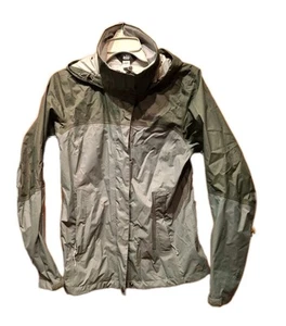 REI Women's S Hooded Rain Jacket Green Pit Zips Pockets Nylon - Picture 1 of 10