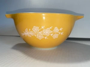Vintage Pyrex Yellow Floral Bowl #441 750ml - Bild 1 von 5