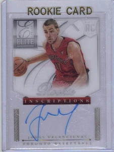 2012-13 Donruss Elite Jonas Valanciunas Rookie Registrazioni Auto 47 RC Nuova di zecca - Foto 1 di 1