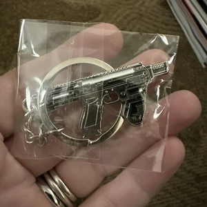 2024 SHOT SHOW LAS VEGAS Kiro Inc Gun Keychain - Picture 1 of 2