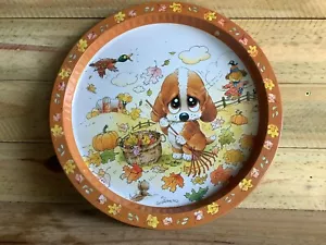 VINTAGE TIN TRAY - SAD PUPPY DOG RAKING LEAVES - GIORDANO GIFTCO 1988 TRAY - Picture 1 of 7