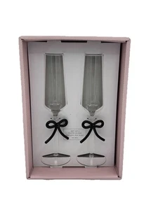 Cupcakes & Cashmere Viral ๐ Black Bow Champagne Glass Flutes - Picture 1 of 2