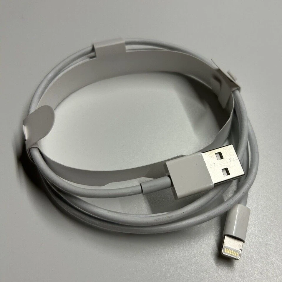 Original Apple Lightning USB Ladekabel | iPhone X 11 12 13 & iPad | MD818ZM/A - Bild 1 von 1