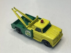Lesney Matchbox Series 13 Dodge Wreck Truck Yellow Cab Green Bed Vintage 1965 - Picture 1 of 16