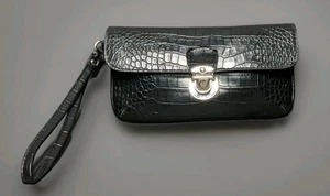 VERY NICE ANN TAYLOR - LOFT BLACK WRISTLET SNAKESKIN PATTERN - Picture 1 of 17