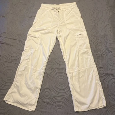 Calça cargo American Eagle Outfitters feminina 10 bege leve ajuste relaxado - Imagem 1 de 4