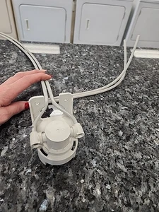 NEU GE GSE25GYPHCFS WR14X47687 Filter Krümmer & Schläuche - Bild 1 von 5