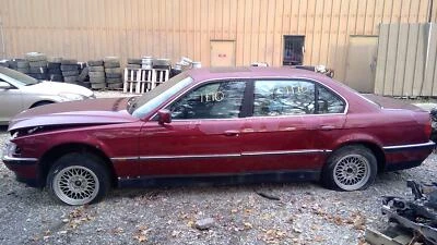 Защелка правой передней двери 1995 1996 1997 1998 2000 2001 BMW 740I - Изображение 1 из 4