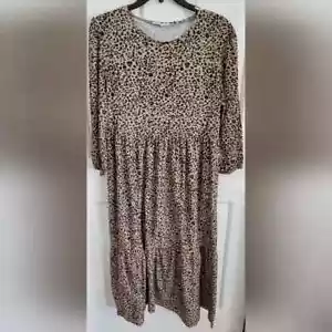 Abito donna Pull&Bear stampa leopardata manica lunga scoop a strati midi taglia media - Foto 1 di 5