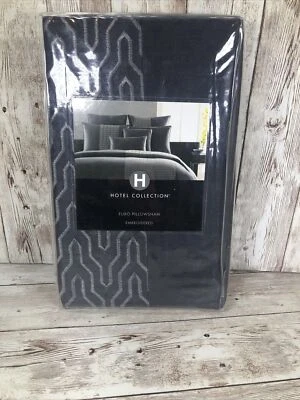 Funda de almohada estándar azul rascacielos bordado Hotel Collection  Foto 1 de 4