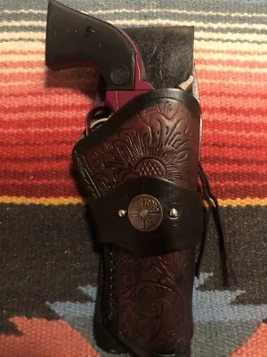 Se adapta a Ruger Wrangler Diamondback Sidekick 4.62 Western Drop Funda Floral Concho Foto 1 de 4