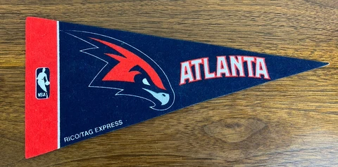 Atlanta Hawks Vtg NBA Basketball Mini Pennant 4" x 9" Rico Tag Express Cover