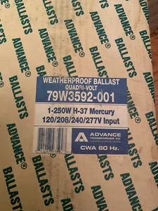 NEW ADVANCE 250 WATT HID MERCURY LAMP BALLAST H37 WEATHERPROOF 79W3542-001 - Picture 1 of 4