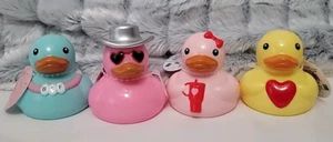 Juego de 4 Vasos Target Bullseye Día de San Valentín Patos de Goma, Corazones, BFF - Imagen 1 de 2