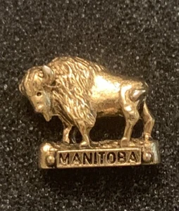 Vintage Manitoba Buffalo Canadian Bison Gold Tone Provincial Lapel Pin -SP4 - Picture 1 of 4