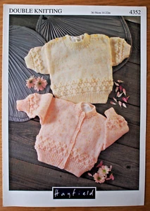 Hayfield Knitting Pattern Leaflet - SWEATER & CARDIGAN - 14 - 22" Chest in DK - Picture 1 of 1