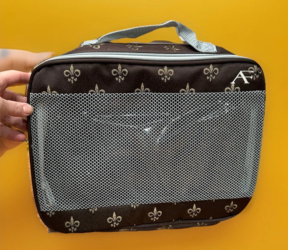 American Flyer AF Fleur De Lis Sistema de Embalaje Bolsas de Transporte de Prendas Marrón Juego de 2 Foto 1 de 4