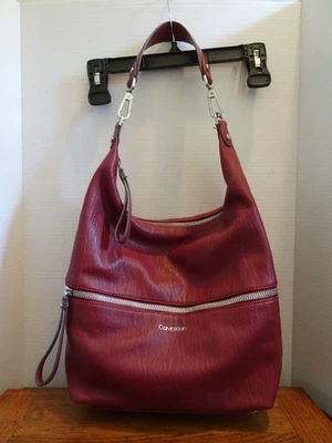 Bolso Hobo Rojo Calvin Klein Cartera Tono Plateado Herrajes Correa Desmontable Y2K  Foto 1 de 4