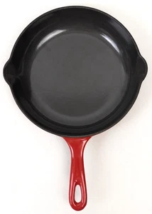 Le Creuset France Cast Iron Enamel #23 Double Spout Frying Pan Skillet Red 9" - Picture 1 of 7