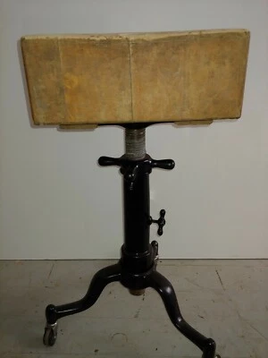 古董卫星可调打字机桌 — 第 1/4 张图片