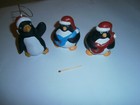 3x Pinguin - Weihnachtsmann  u. a. m. Gitarre*  Vitrinenobjekt