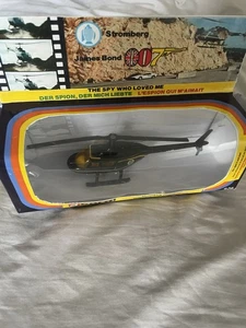 Vintage Corgi 926 James Bond 007 Stromberg Helicopter 1970s - Picture 1 of 14