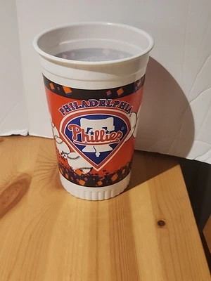 Rare Vintage Philadelphia Phillies MLB Whirley Souvenir Beverage Cup  - Image 1 of 4