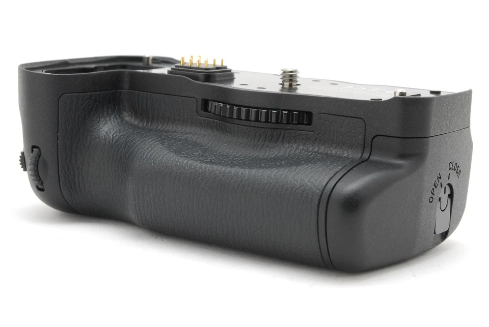 [Near Mint] Pentax Ricoh D-BG6 Battery Grip for K1 DSLR Camera from Japan #1800 - Image 1 of 4