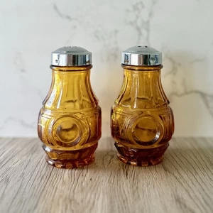 4" Wheaton Glass Vintage Amber Bullseye Salt Pepper Shakers MCM - Picture 1 of 4